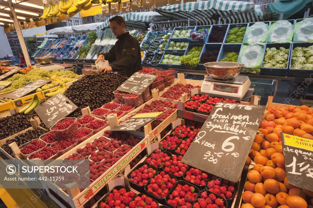 Belgium, Brugge, Market place, fruit and vegetable market