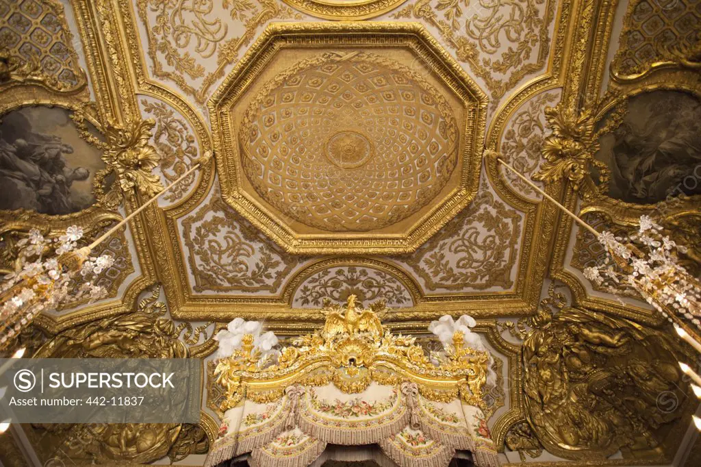 France,Paris,Versailles,Palace de Versailles,The Queen's Chamber