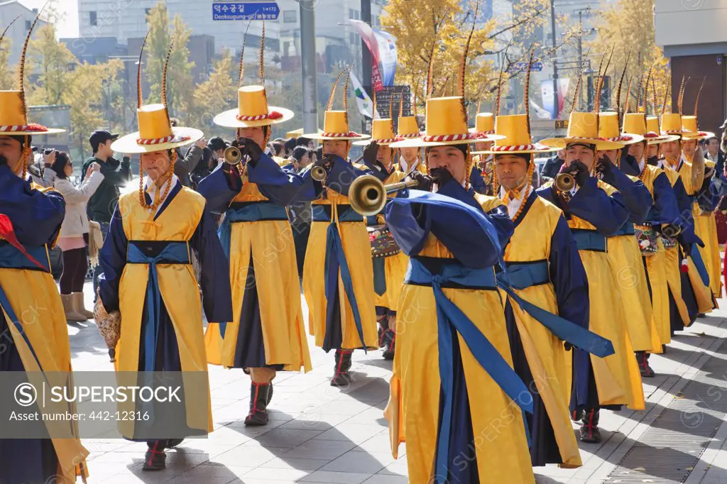 Changing of the guard ceremony at a palace, Deoksugung Palace, Seoul, South Korea