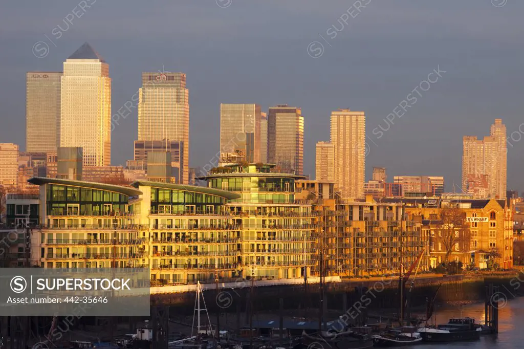Buildings at waterfront, Canary Wharf, Docklands, London, England