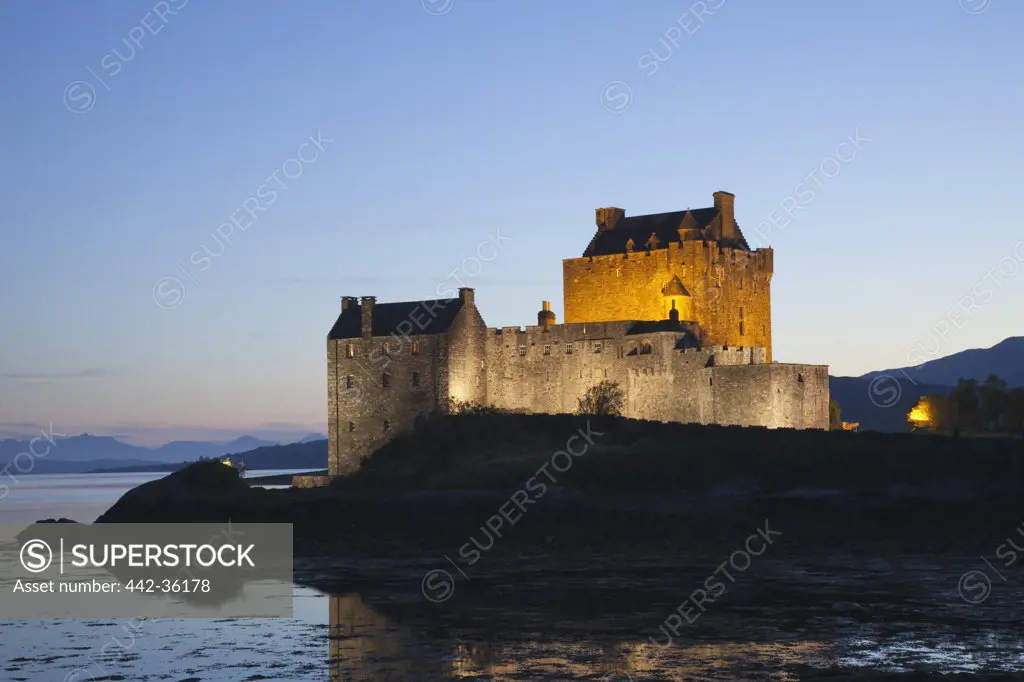 Castle on the coast, Eilean Donan Castle, Loch Duich, Highlands Region, Scotland