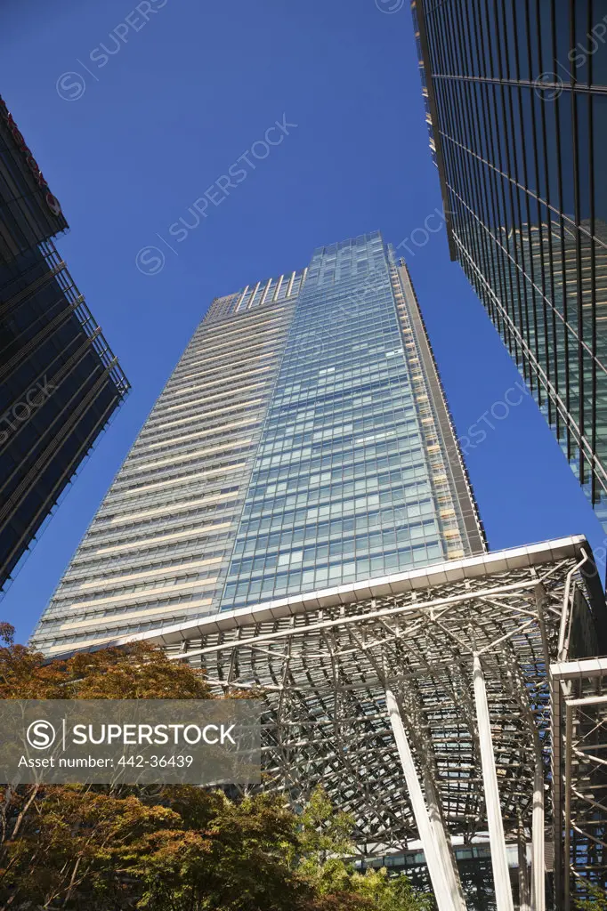 Low angle view of Tokyo Midtown Complex, Roppongi Hills, Roppongi, Tokyo, Japan