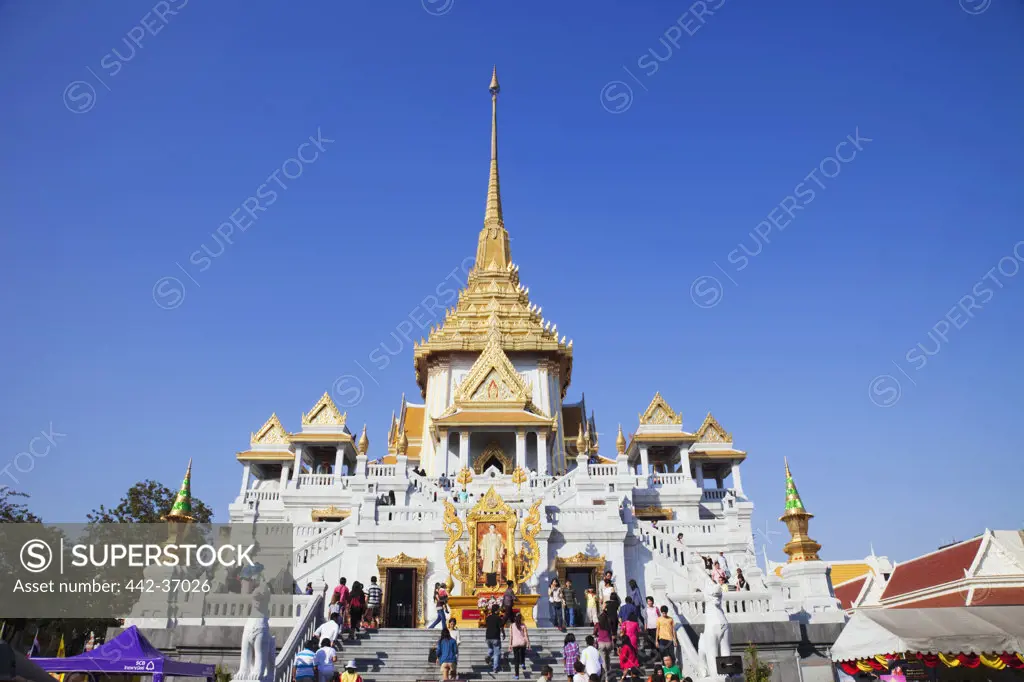 Facade of a Buddhist temple, Wat Traimit, Bangkok, Thailand