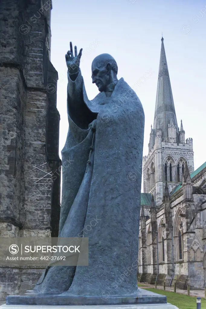 UK, England, West Sussex, Chichester, Chichester Cathedral, Statue of Saint Richard