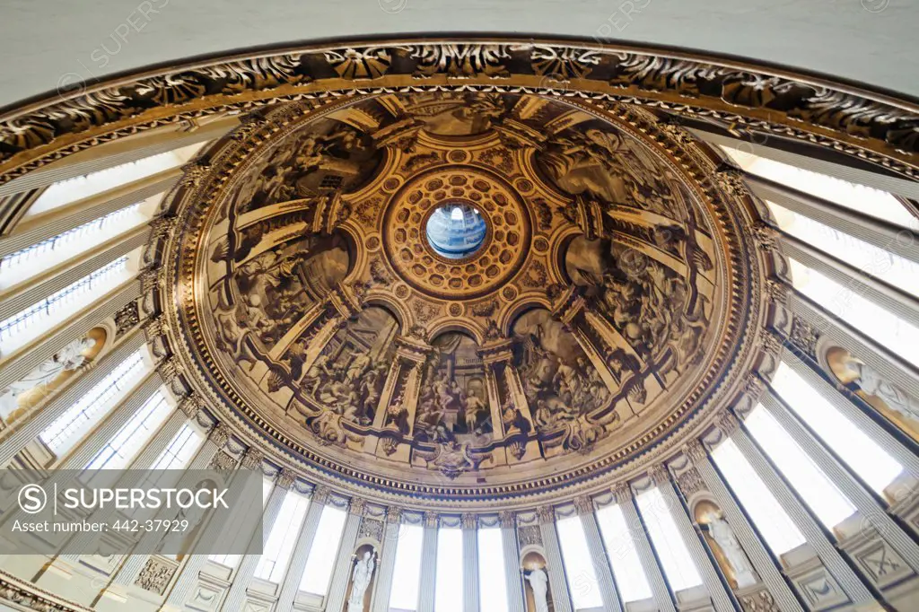 UK, England, London, St Pauls Cathedral, Low angle view of dome