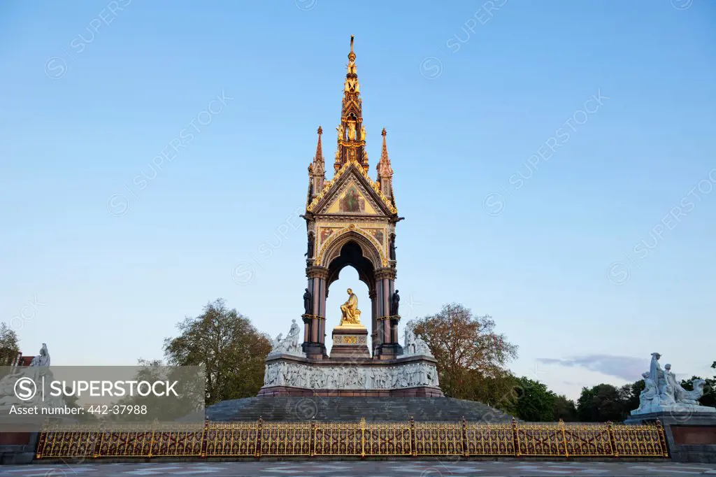 England, London, Kensington, Albert Memorial