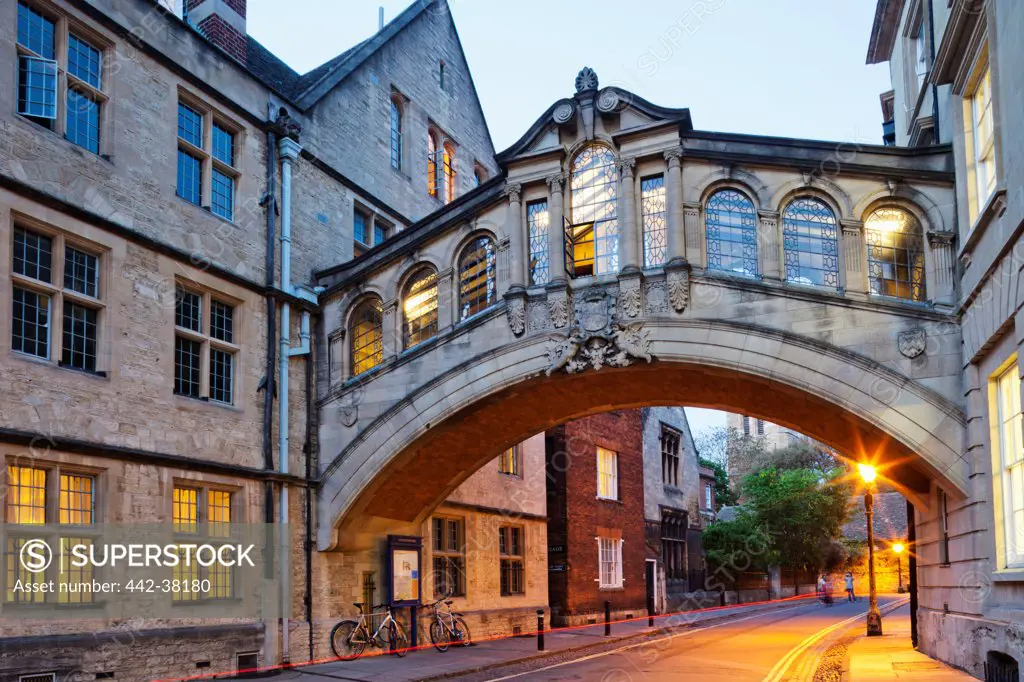 England, Oxfordshire, Oxford, Oxford University, New College Lane, Hertford College, Hertford Bridge aka Bridge of Sighs