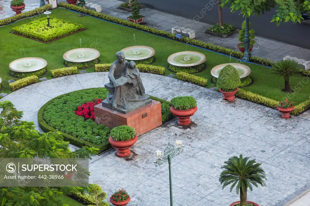Vietnam, Ho Chi Minh City, Ho Chi Minh Statue