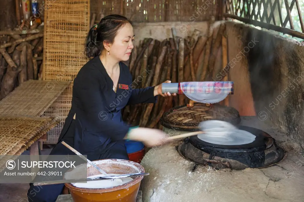 Vietnam, Ho Chi Minh City, Cu Chi Tunnels, Demonstration of Rice Paper Making