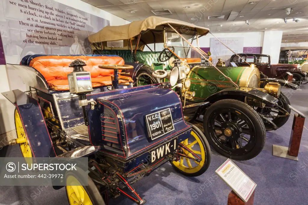 UK, England, Warwickshire, Coventry, Coventry Transport Museum, 1901 Paynes and Bates Motorcar