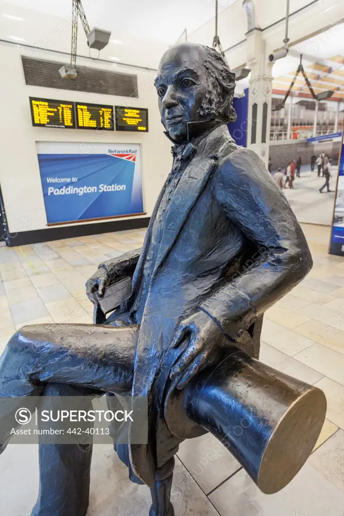 UK, England, London, Paddington Station, Statue of Isambard Kingdom Brunel