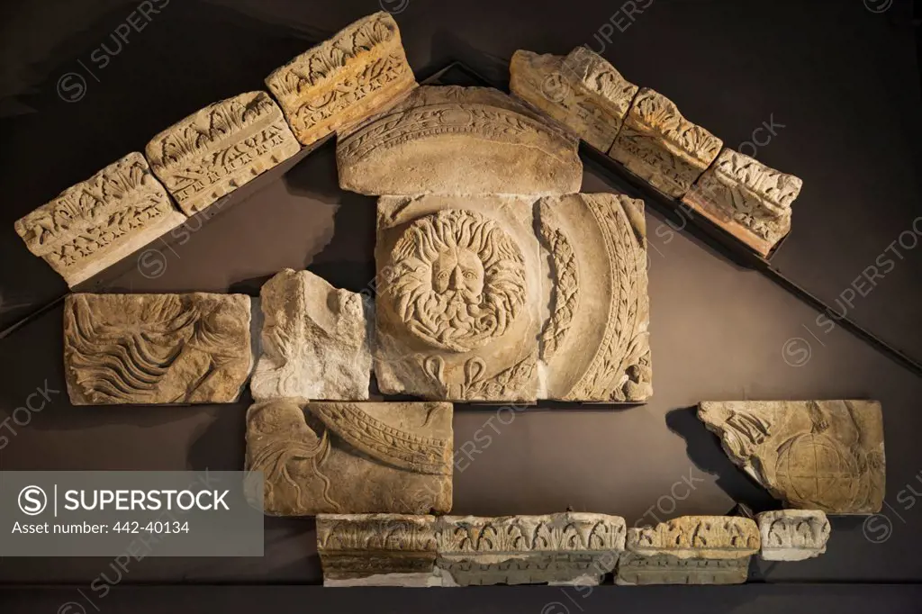 UK, England, Somerset, Bath, Roman Baths, Gorgon's Head Statue
