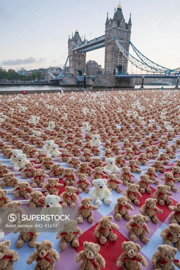 Display of teddy bears with Tower Bridge in the background, Thames River, London, England