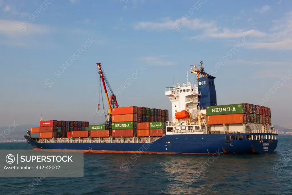 China, Hong Kong, Container Ship