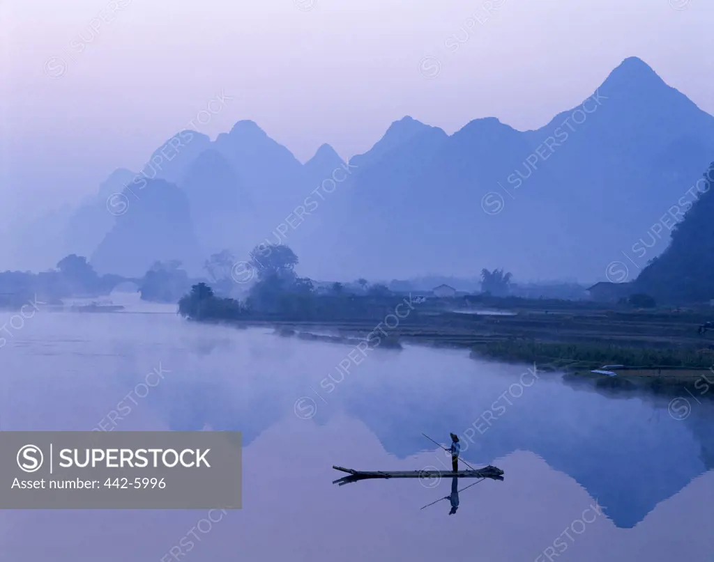 Limestone mountains and Li River at dawn, Guilin, Yangshou, China