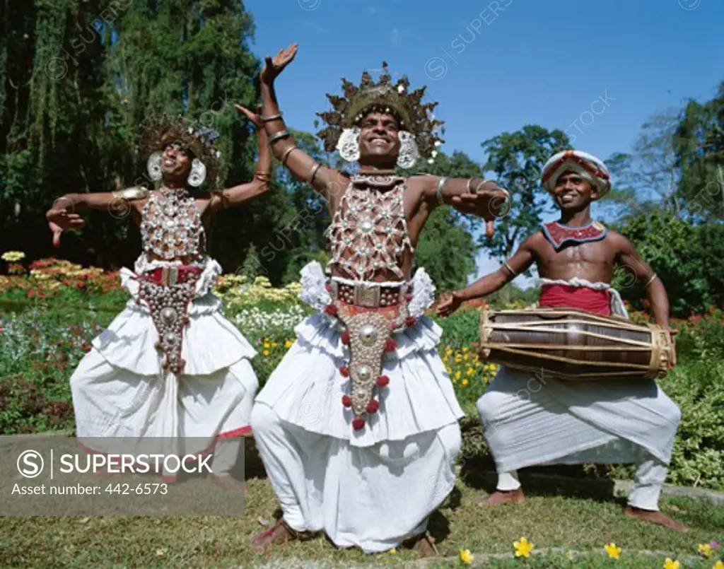 Male Kandy dancers dressed in Kandyan costumes, Kandy, Sri Lanka