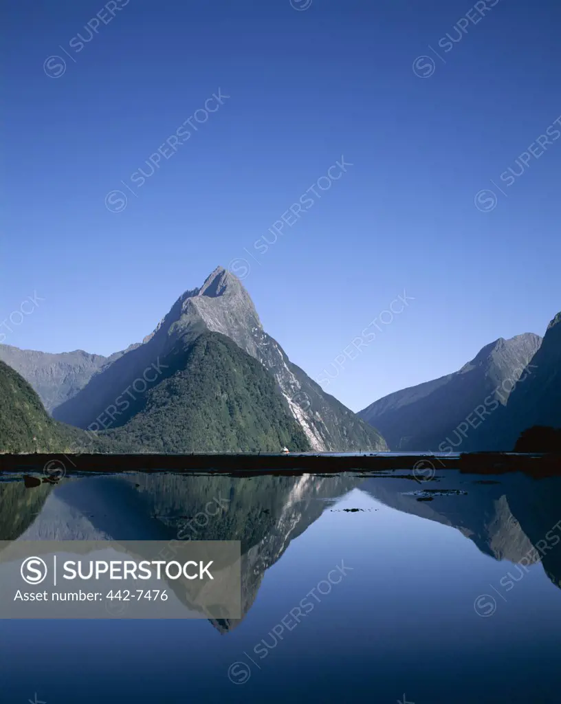 Panoramic view of mountains, Mitre Peak, Milford Sound, Fiordland National Park, Milford, New Zealand