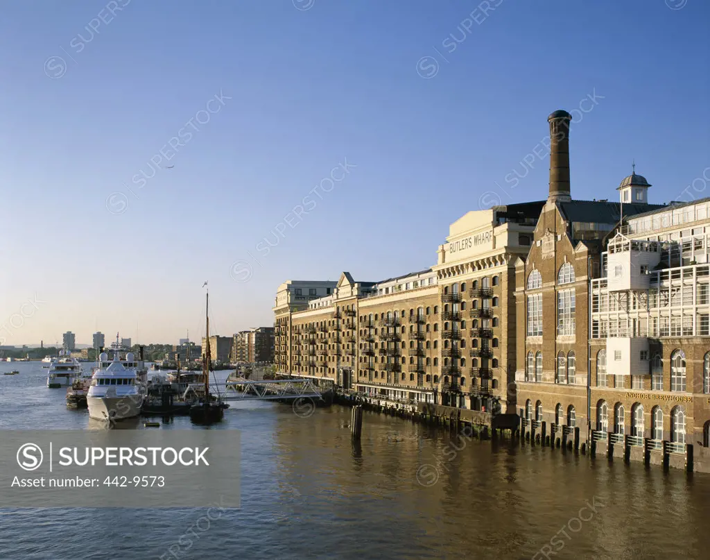 Riverside Apartments and Restaurants, Butlers Wharf, Thames River, London, England