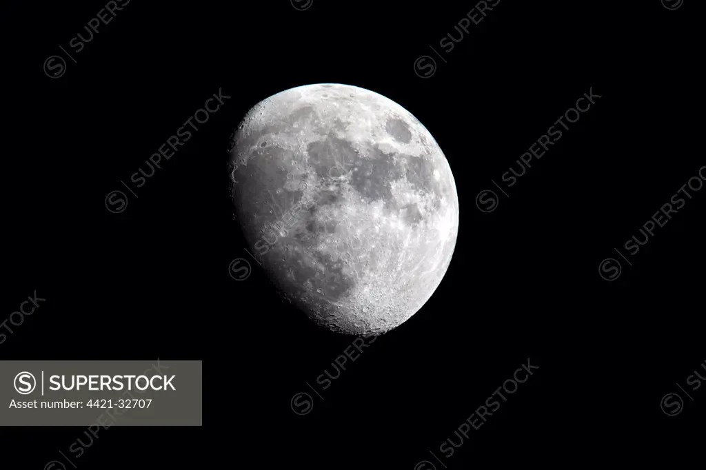 Waxing Moon, viewed from northern hemisphere at night, Ellerstadt, Rhineland-Palatinate, Germany