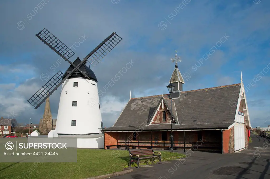 Windmill and old lifeboat house in seaside resort town, Lytham Windmill, Old Lifeboat House Museum, Lytham St. Anne's, Lancashire, England, january