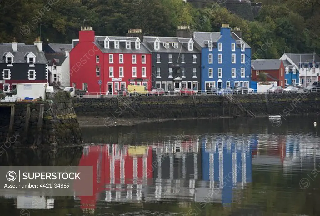 Colourful houses along town waterfront, Tobermory, Isle of Mull, Inner Hebrides, Scotland