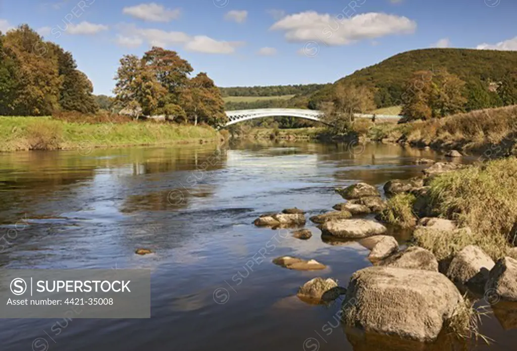 View of river and bridge, Bigsweir Bridge, Bigsweir, River Wye, Wye Valley, Monmouthshire, Wales, autumn
