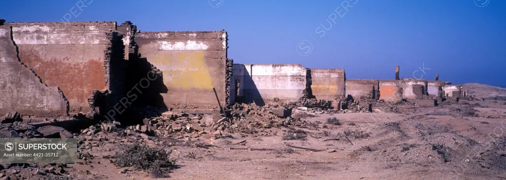 Namibia Derelict buildings at abandon diamond- mining town of Elizabeth Bay, Namibia