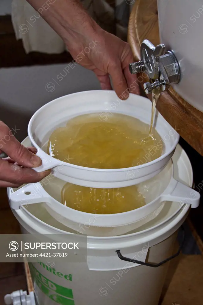 After the honey has been spun from the comb its filtered through two filters into the storage drum, filtering removes any unwanted debris from the spinning process