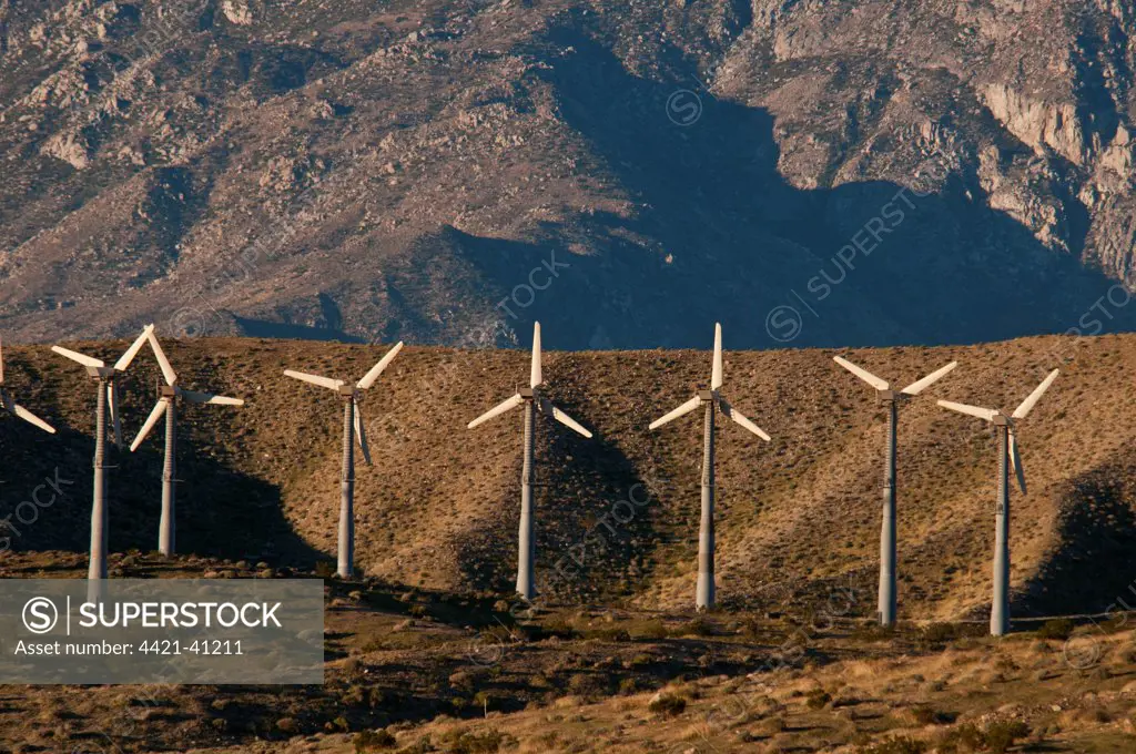 Wind turbine generators in desert, San Gorgonio Pass Wind Farm, Palm Springs, California, U.S.A.