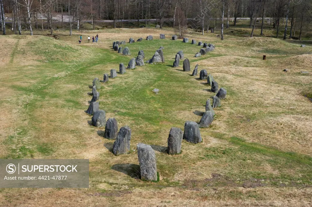 'Stone Ship' (Ship Setting) ancient burial custom, site beside tumulus, Anundshog, (Anunds Hillock), Vasteras, Vastmanland, Sweden, april