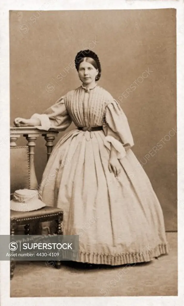 people women woman at handrail carte-de-visite by Philipp Hoff Frankfurt on the Main Germany circa late 19th century,