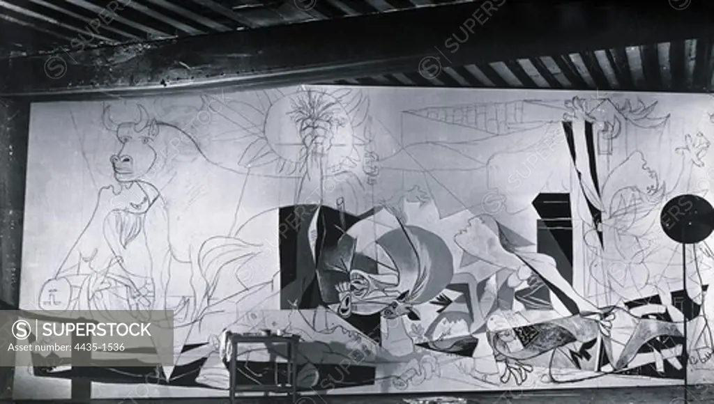 Picasso, Pablo (1881-1973). Guernica. 1937. The work being made. Photo by Dora Maar. Cubism. Oil on canvas. SPAIN. CASTILE AND LEON. Salamanca. Archivo HistÑrico Nacional.