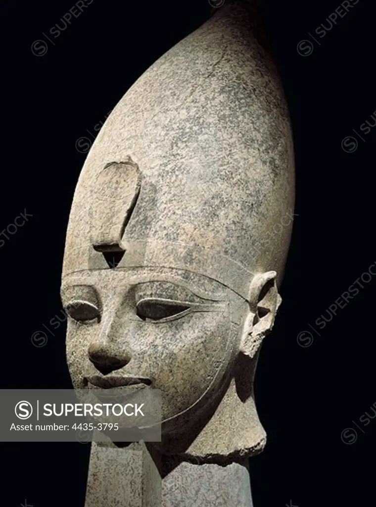 Amenhotep III. s.XIV BC. 18th Dynasty. Rose granite. Egyptian art. New Kingdom. Sculpture on rock. EGYPT. QUENA. Luxor. Luxor Museum.