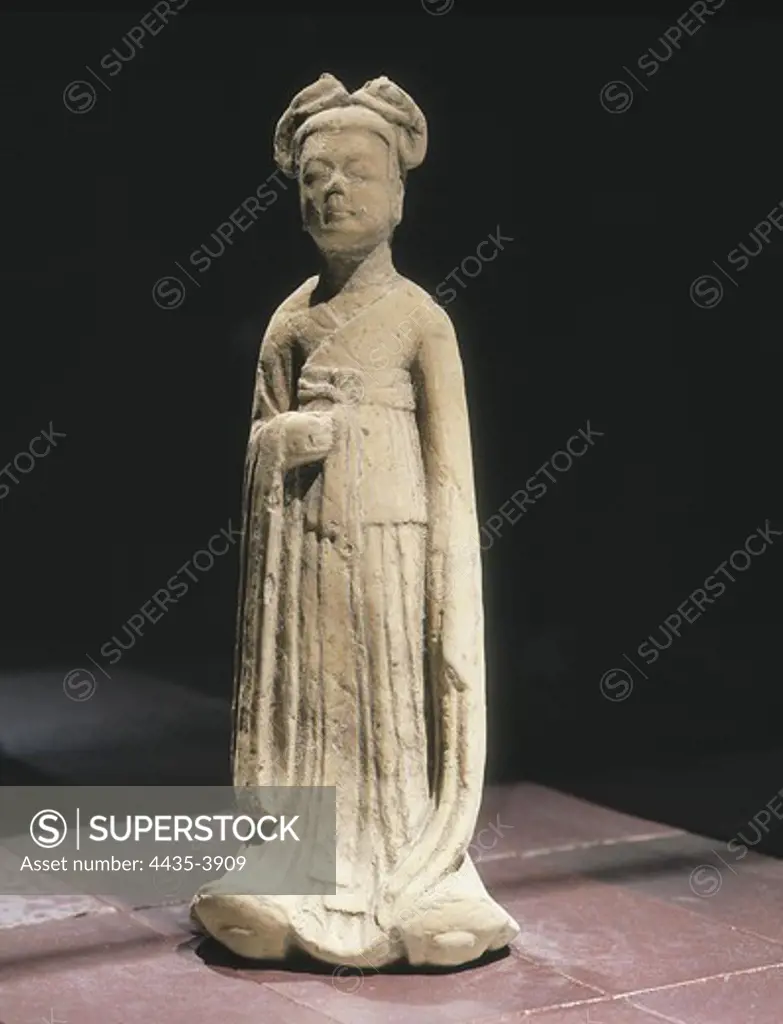 Woman Figure. 581 - 618. Servant. Chinese art. Sui period. Terra-cotta. CHINA. BEIJING. Beijing. Museum of History of China. Proc: CHINA. HUPEH. Wuhan.