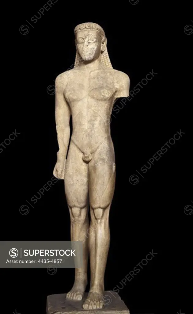 The Sounion kouros. ca.  600 BC. Votive statue. Archaic Greek art. Sculpture on marble. GREECE. ATTICA. Athens. National Museum of Archaeology. Proc: GREECE. ATTICA. Sunion. Temple of Poseidon.