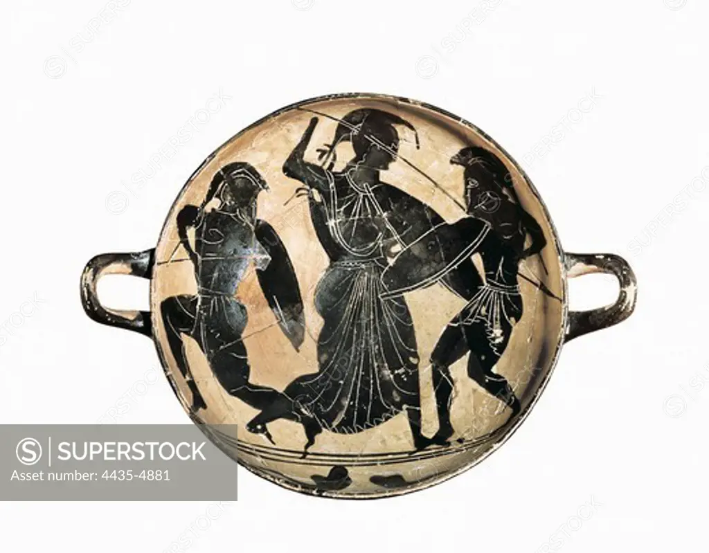 Athena fighting between Hector and Achilles. 6th c. BC. Attic black-figure kylix. Archaic Greek art. Ceramics. SPAIN. CATALONIA. BARCELONA. Barcelona. Archaeology Museum of Catalonia.