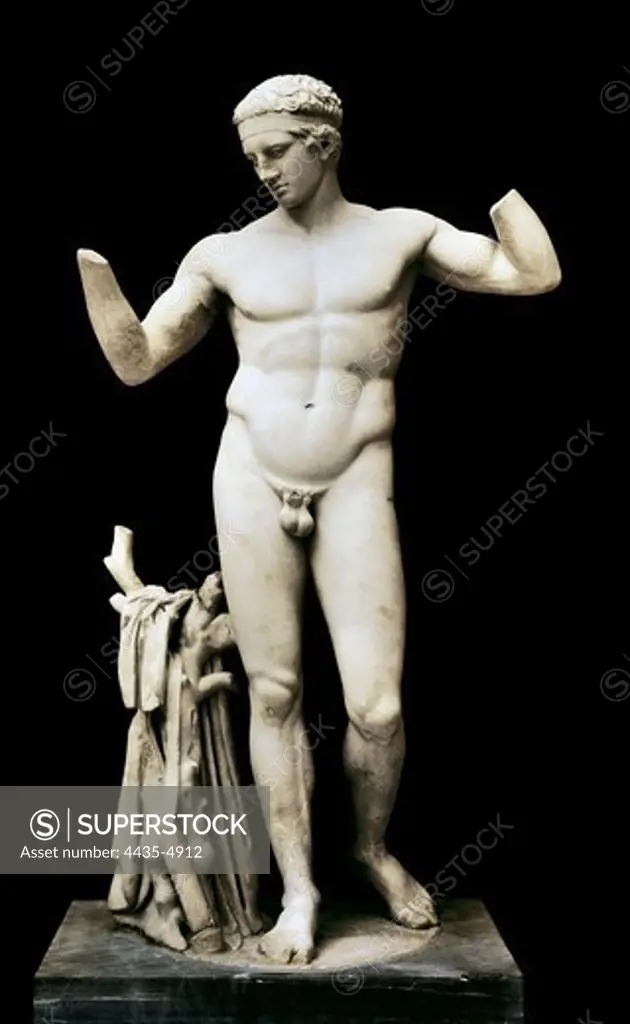 POLYCLITUS 5th c. BC). Diadumenus. 430 BC. Roman copy. Classical Greek art. Sculpture on marble. GREECE. ATTICA. Athens. National Museum of Archaeology.