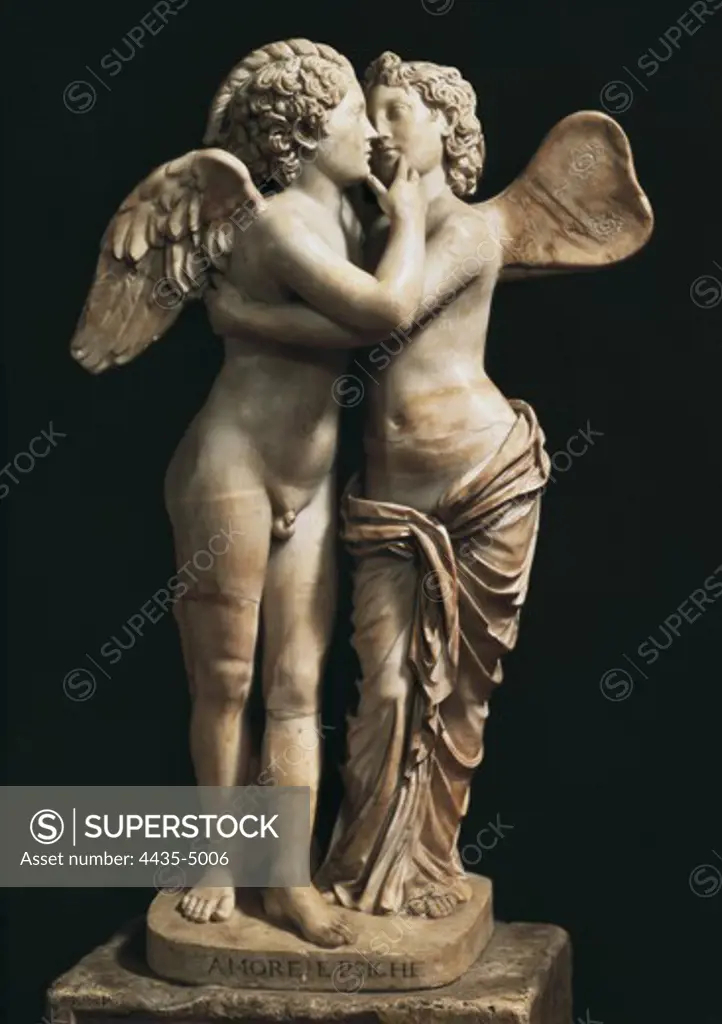 Amor and Psyche. 1st c. Hellenistic art. Sculpture on marble. ITALY. TUSCANY. Florence. Galleria degli Uffizi (Uffizi Gallery).