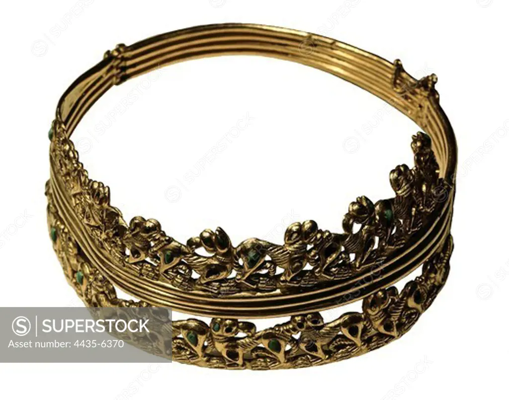 Gold and Turquoise Necklace. 1st c. Sarmatian culture. Scythian Art. Jewelry. RUSSIA. SAINT PETERSBURG. Saint Petersburg. State Hermitage Museum. Proc: RUSSIA. STAVROPOL'SKIY KRAY. Novocherkassk.