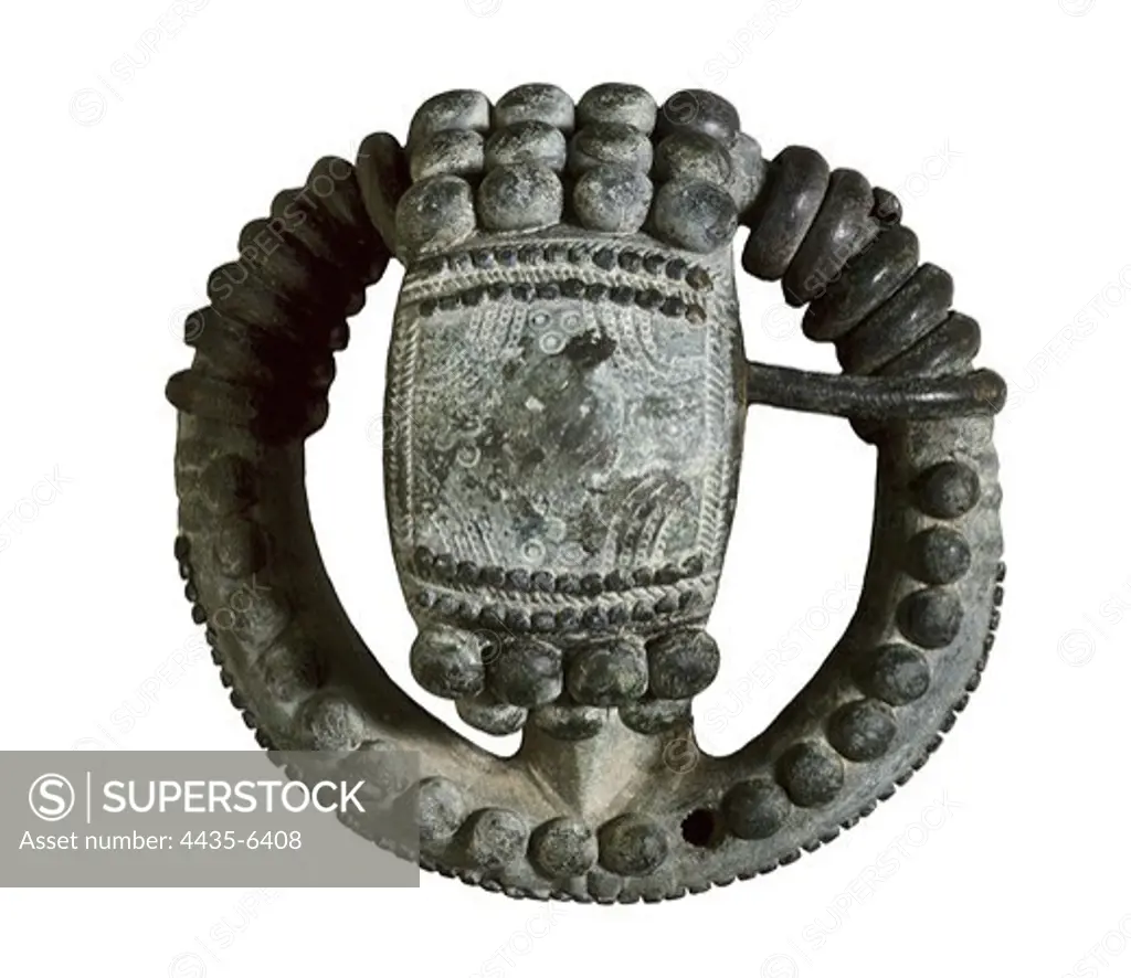 Spanish ring-shaped fibula of the Second Iron Age (6th-3rd c. BC). Iron Age. Decorative Arts. SPAIN. CASTILE AND LEON. Burgos. Burgos Museum. Proc: SPAIN. CASTILE AND LEON. BURGOS. Villanueva de Teba. Necropolis.