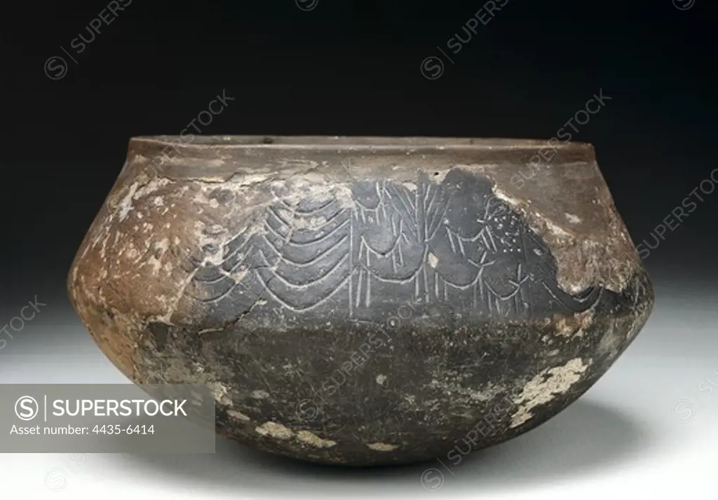 Decorated vessel. Eneolithic. Ceramics. SPAIN. MADRID (AUTONOMOUS COMMUNITY). Madrid. National Museum of Archaeology. Proc: SPAIN. ANDALUSIA. ALMERIA. Santa Fe de Mondœjar. Los Millares.