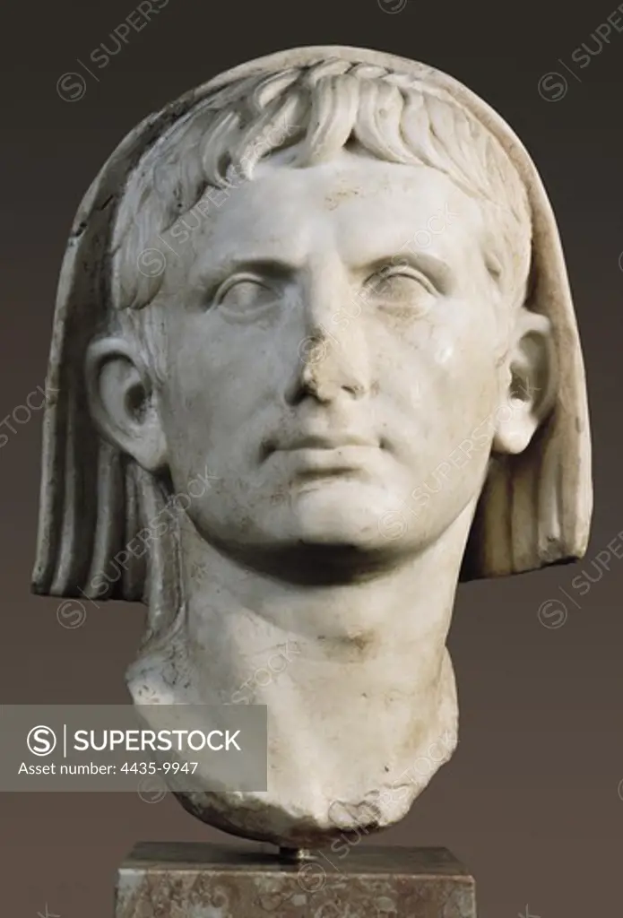 Portrait of Augustus as Pontifex Maximus. 1st c. Representation with capite velate (lithurgical cloak on head). Roman art. Early Empire. Sculpture on marble. SPAIN. EXTREMADURA. BADAJOZ. M_rida. National Museum of Roman Art.