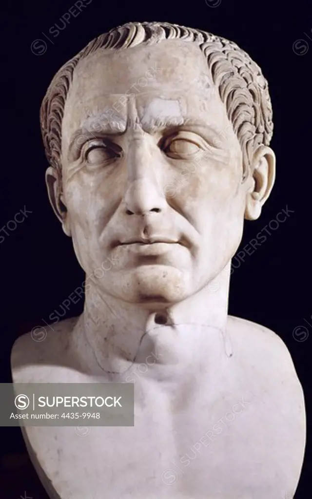 CAESAR, Gaius Julius (101-44 BC). Roman general and statesman. He governed as a dictator. Roman art. Sculpture on marble. ITALY. CAMPANIA. Naples. National Museum of Archaeology.