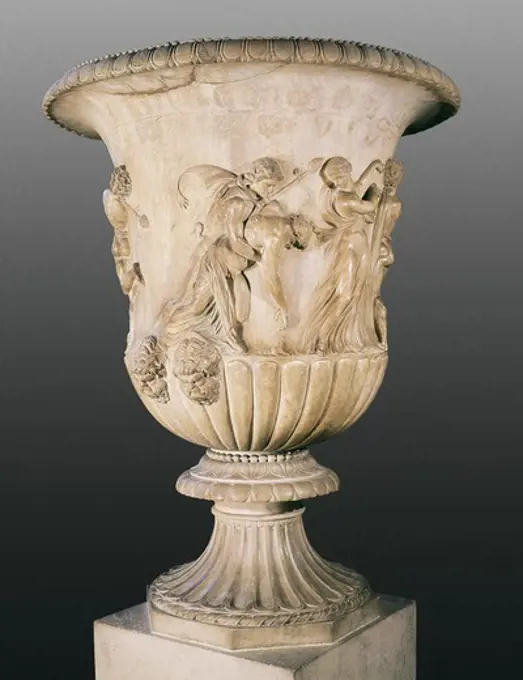 Borghese Vase. 40 -30 BC. Krater with Dionysian decoration. Roman art. Republican period. Relief on marble. FRANCE. ëLE-DE-FRANCE. Paris. Louvre Museum. Proc: GREECE. ATTICA. ATHENS. Athens.