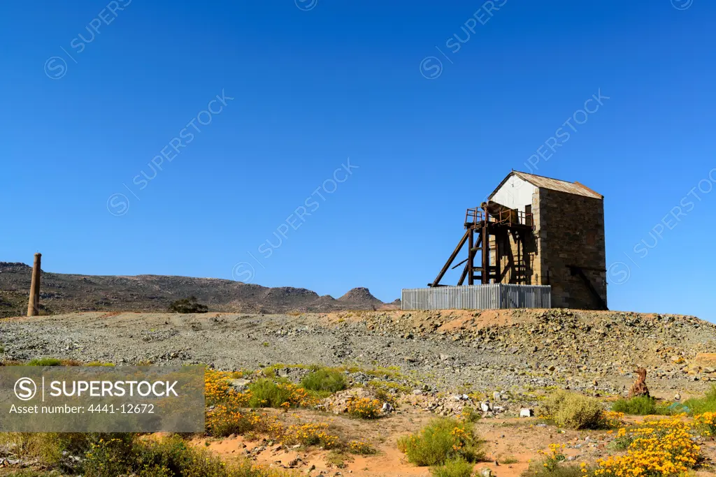 Smokestack erected in 1880 by the Cape Copper Company to fire the boilers that supplied steam for the adjacent Cornish Beam Pump. It was in use until 1929. Namaqualand. Okiep. Northern Cape. South Africa.