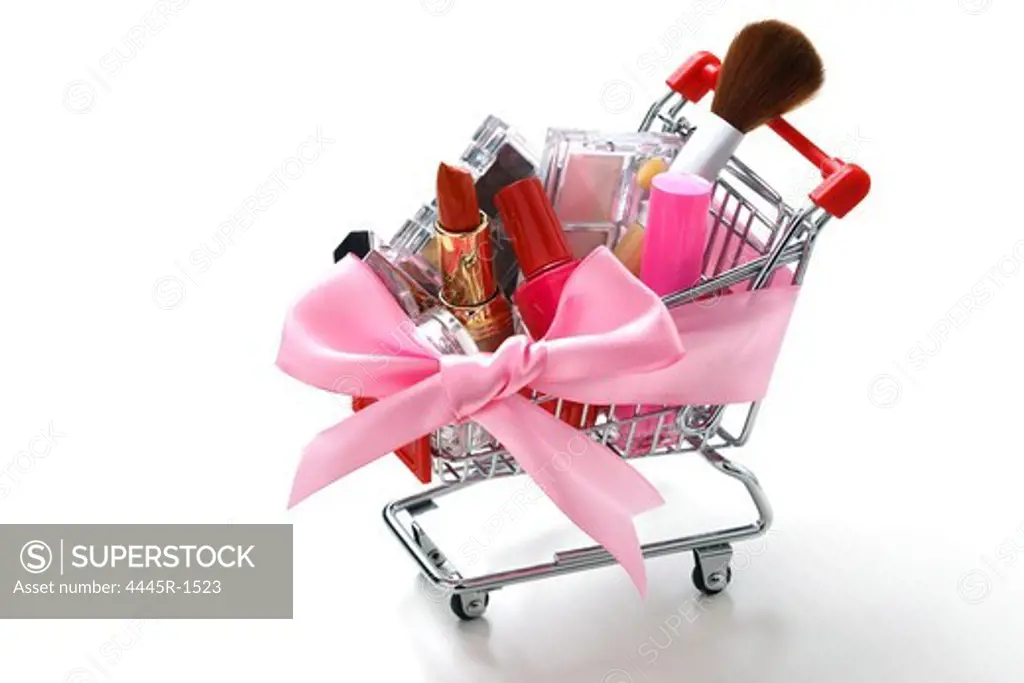 Cosmetic in the shop cart