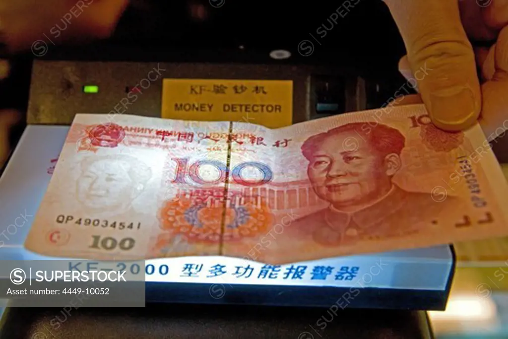 Yuan, Renminbi (RMB) means ""The People's Currency"", bank note, portrait of Mao Tse Tung, fake, money detector, Chinese currency