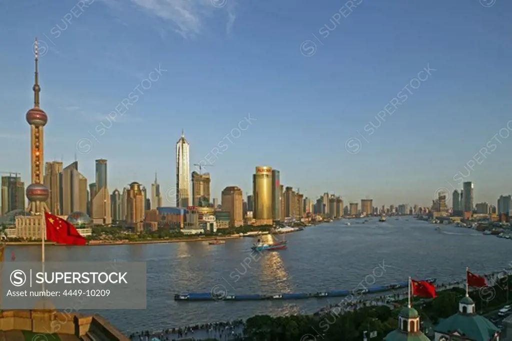 Skyline Pudong, Huangpu River, Pearl Orient Tower, TV Tower, Jinmao, flag