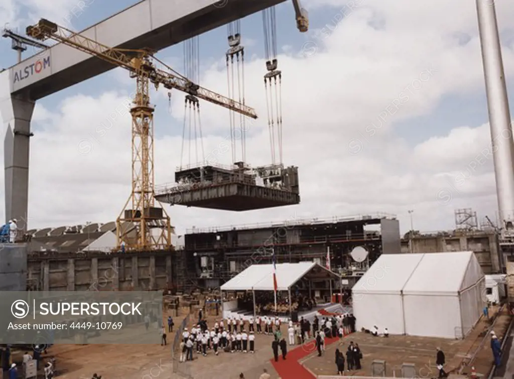 Keel laying ceremony, Queen Mary 2, Shipyard in Saint-Nazaire, France, Buch S. 8/9