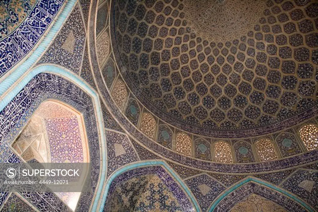 Mosaic Ceiling in Masjed-e Sheikh Lotfollah Mosque, Emam Khomeini Square, Esfahan, Iran